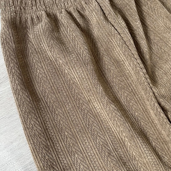 Brown patterned slacks - Picture 2 of 2